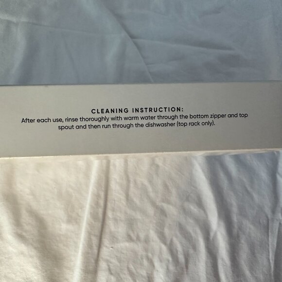 Reusable Food Pouch 5 ounce 10 Pack Dishwasher & Freezer Safe New - Picture 6 of 6